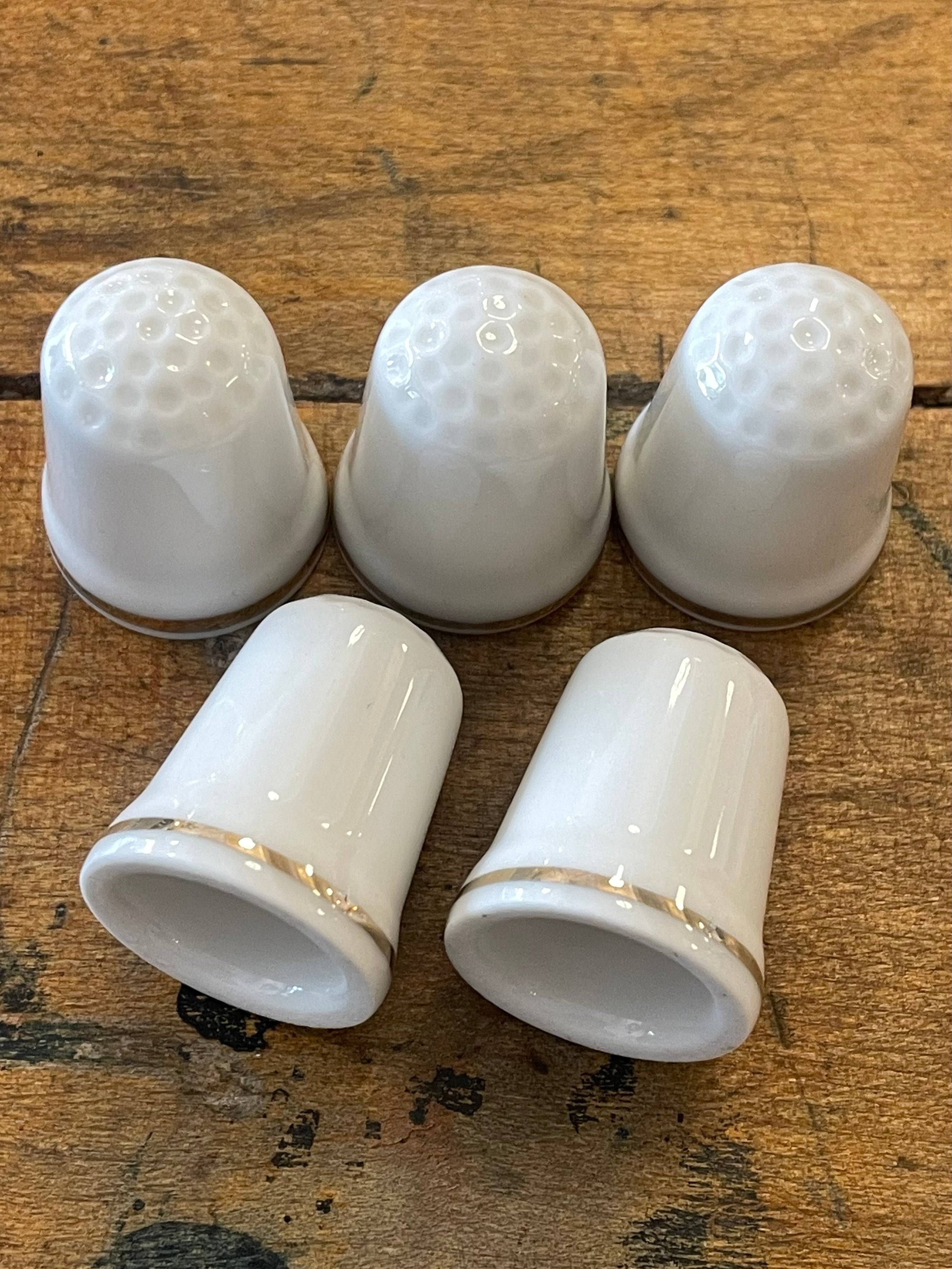 Playing Thimbles by Evoplay: A Unique Casino Game Experience