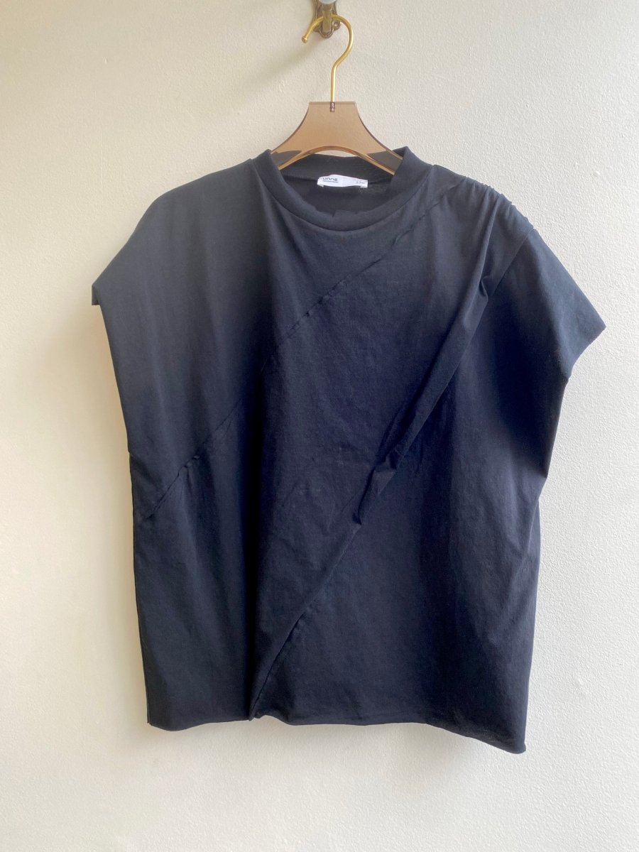 Sleeveless Tank w/ Draping (Black) - Made X Hudson