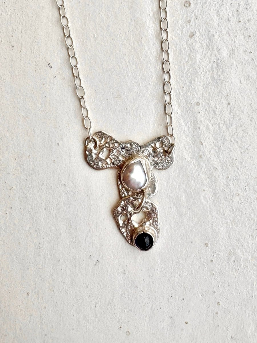 Black Onyx & Fresh Water Pearl Stone Set Sterling Silver Pendant Necklace - Made X Hudson