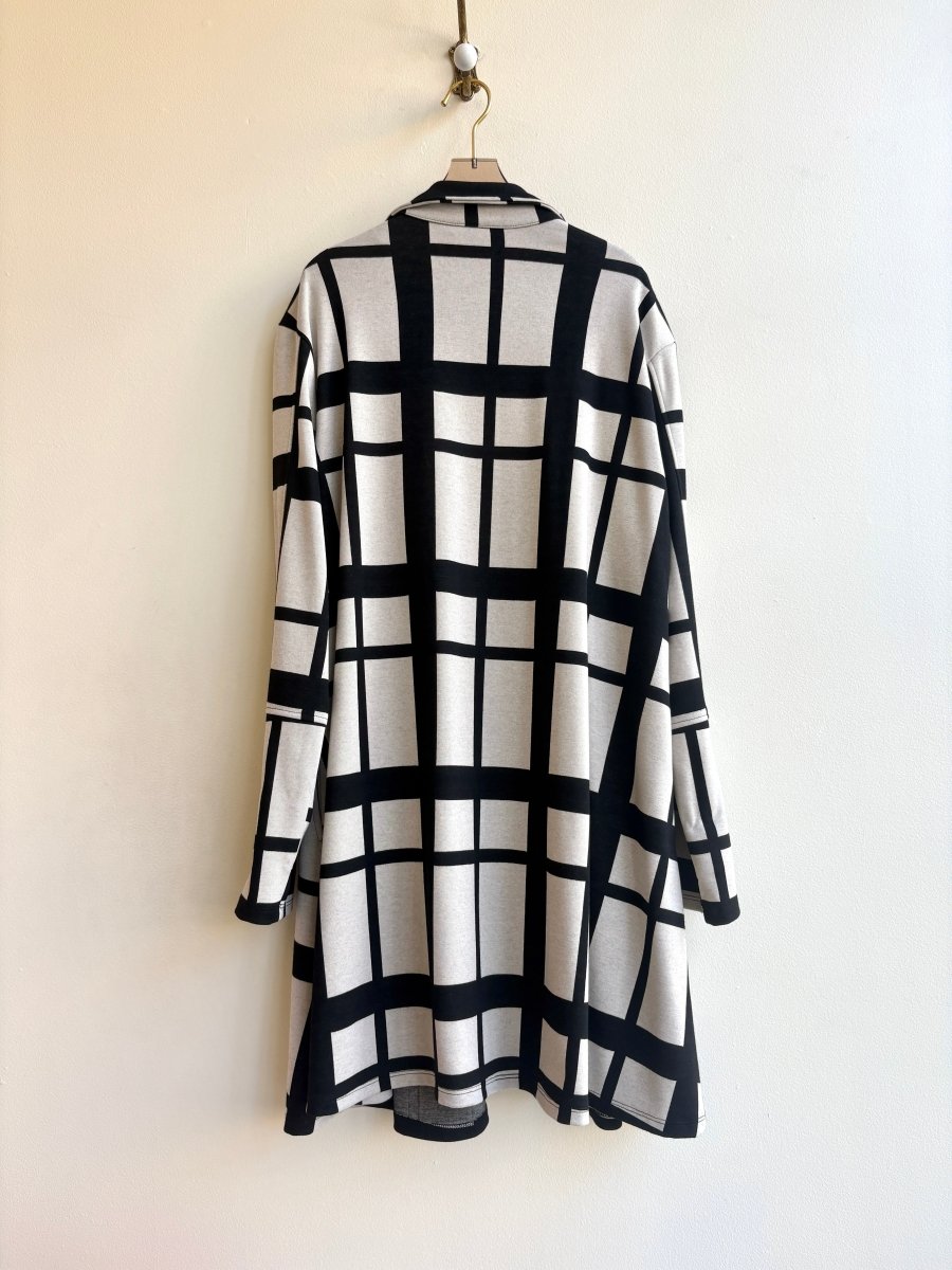 Eleven Stitch Design | White and Black Grid (Vintage) - Made X Hudson