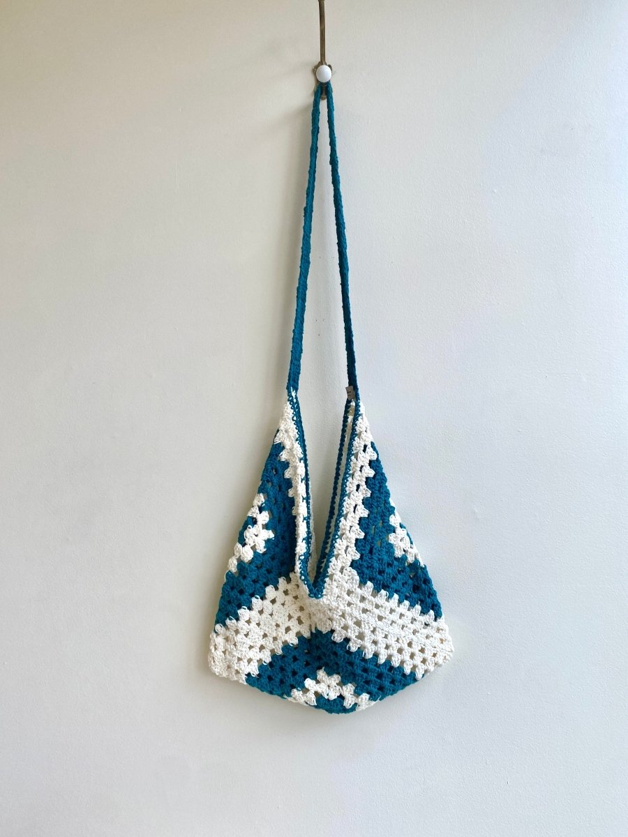 Granny Square Tote Bag (Peacock Blue & Cream) - Made X Hudson