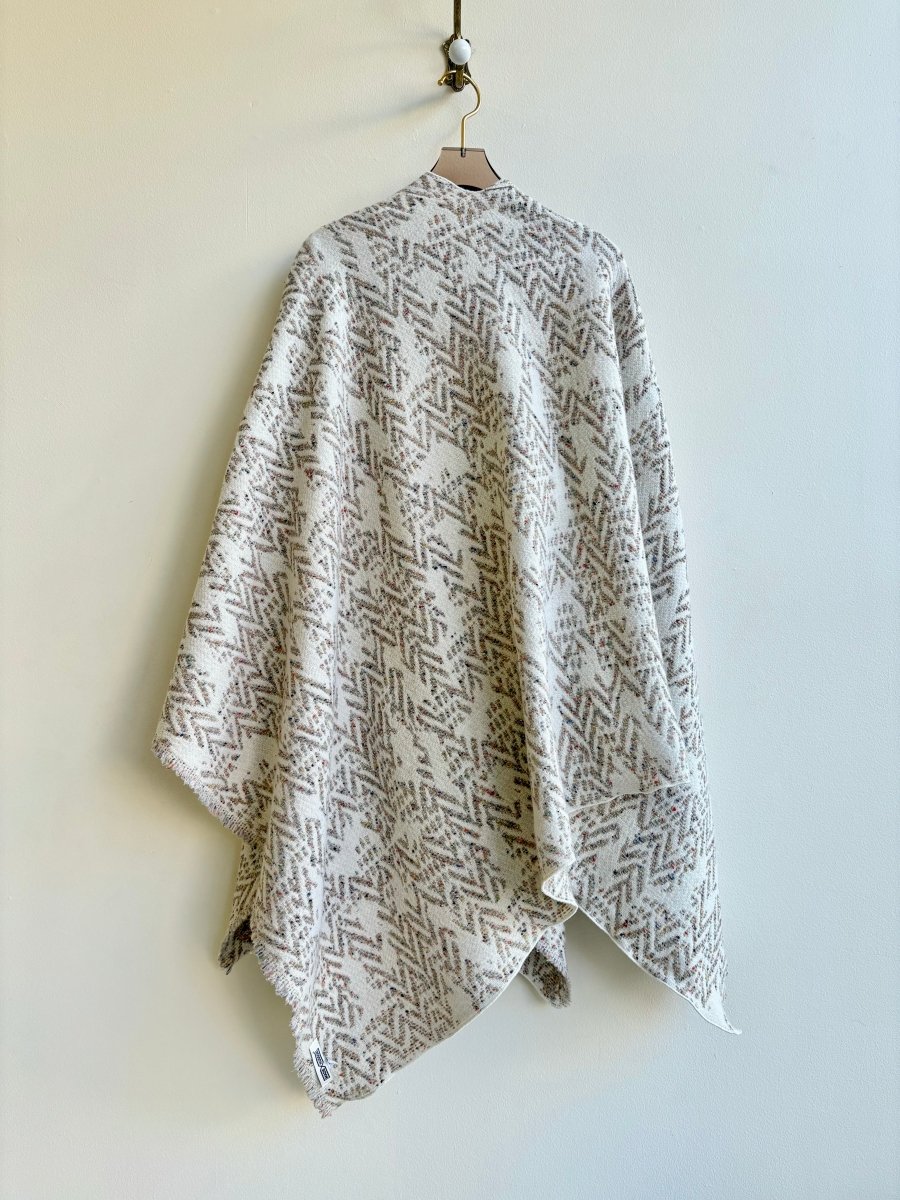 White & Flax Speckled Chevron Zero - Waste Reversible Cape - Made X Hudson