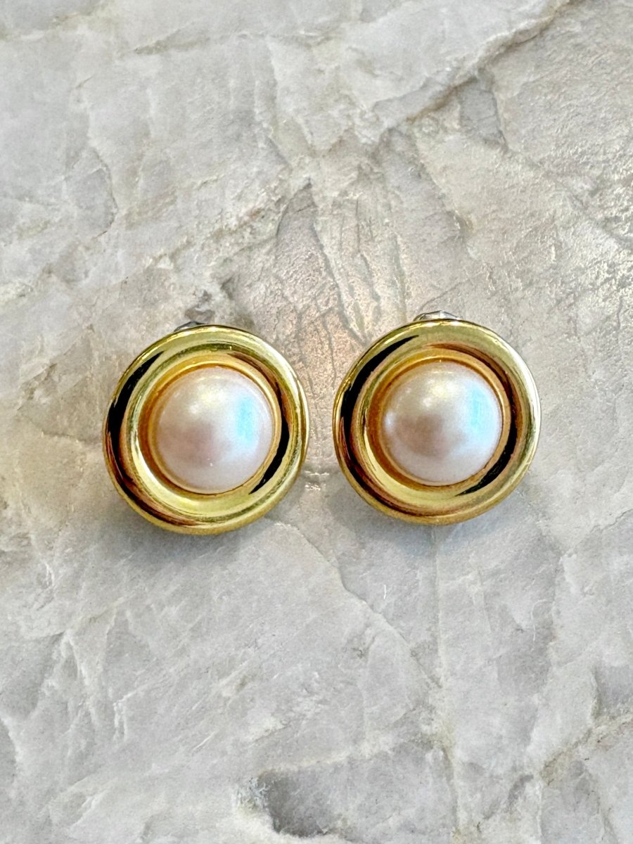 Pearl Earrings w/ Gold Tone Border (Vintage) - Made X Hudson
