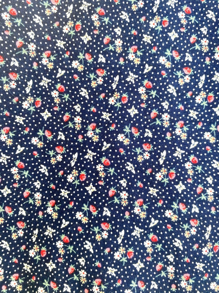 Navy Strawberries & Daisies Heritage Box Top - Made X Hudson