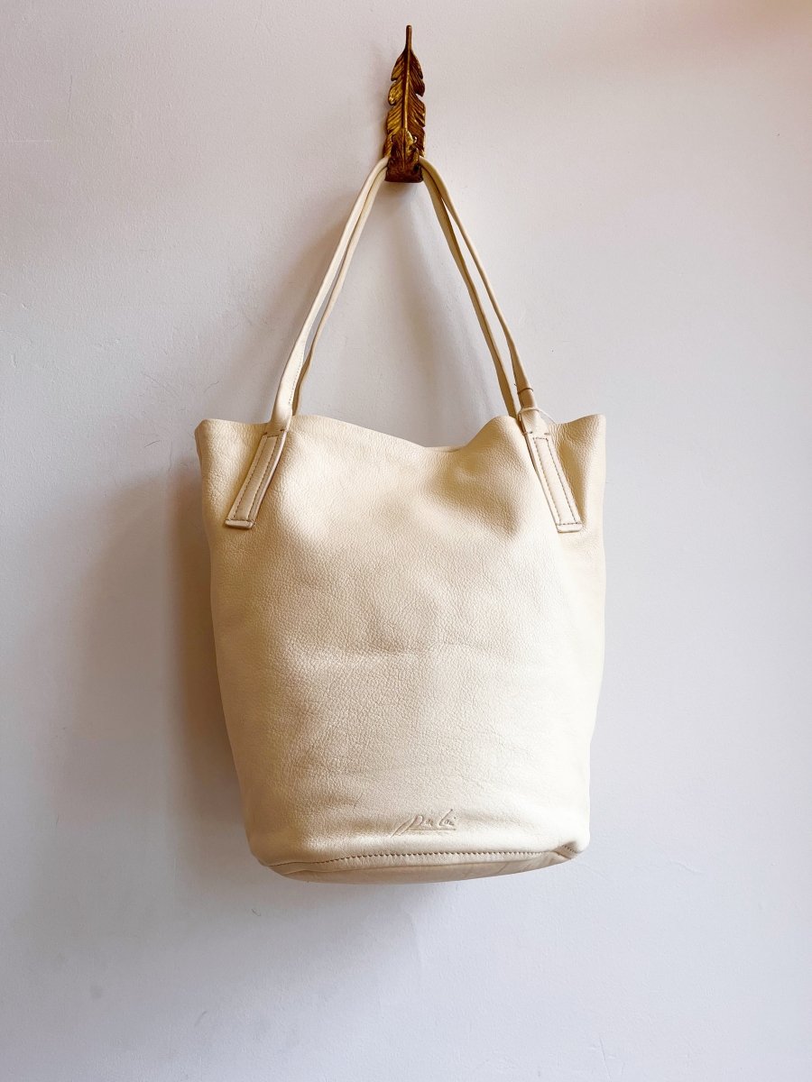 Waverly Leather Bucket Tote Bag (Multiple Colors) - Made X Hudson