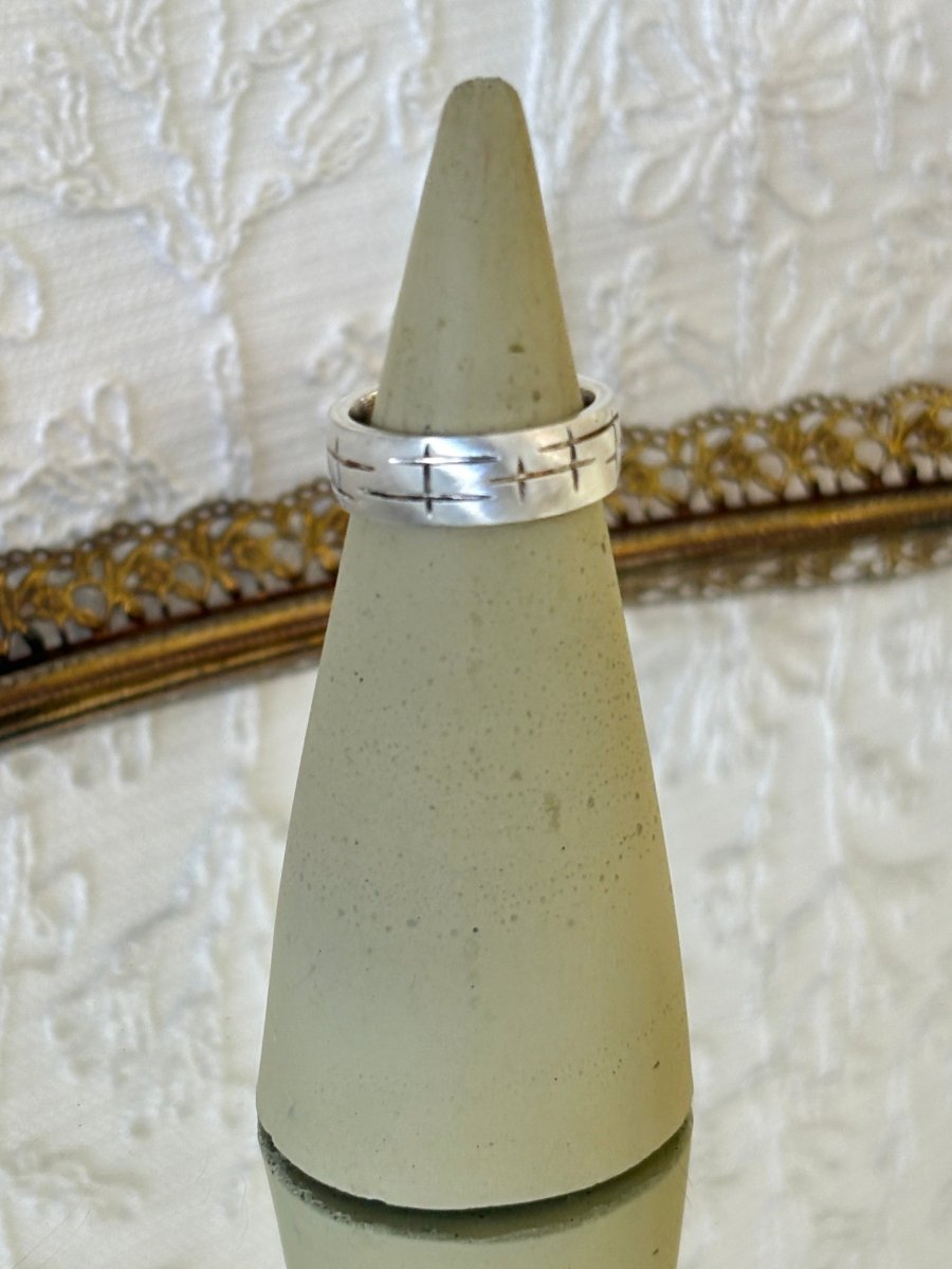 Etched Star Sterling Silver Ring - Made X Hudson