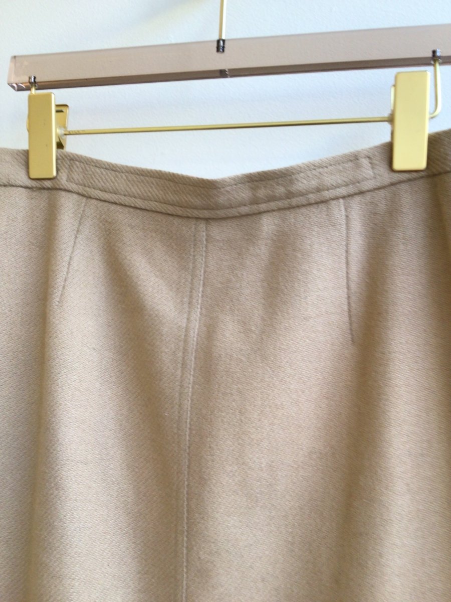 Country Suburbans | Khaki Wool Skirt (Vintage) - Made X Hudson