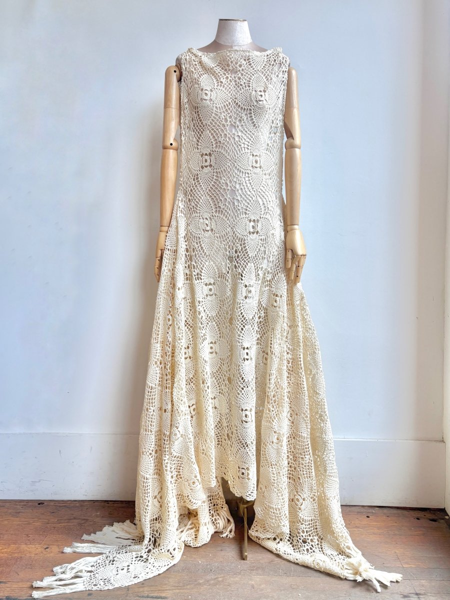 Zero-Waste Dress in Iris White Flower Crochet Lace with Fringe - Made X Hudson
