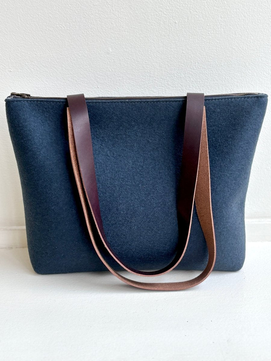 Large Wool Felt Bag in Charcoal - Made X Hudson