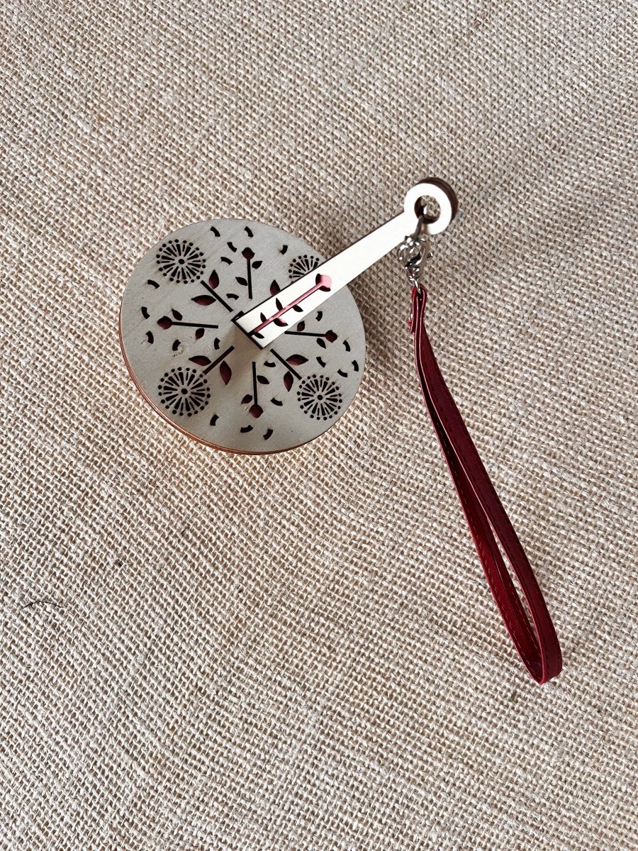 Wrist Yarn Holder - Made X Hudson