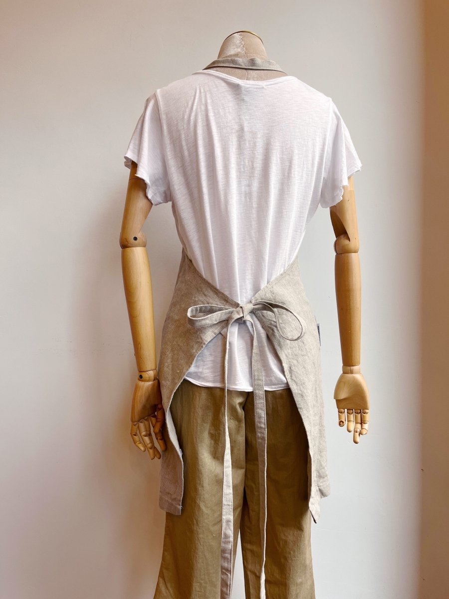 Classic Bib Apron w/ Patch Pockets in Natural Linen - Made X Hudson