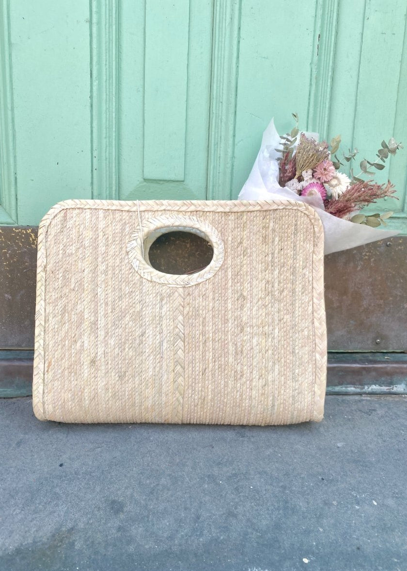 Square Straw Beach Tote in Natural - Made X Hudson