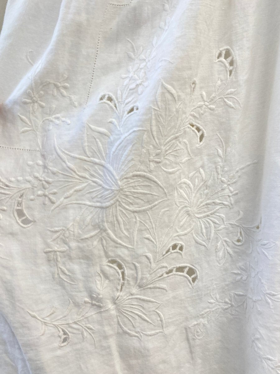 White Heirloom Embroidered Linen Skirt - Made X Hudson