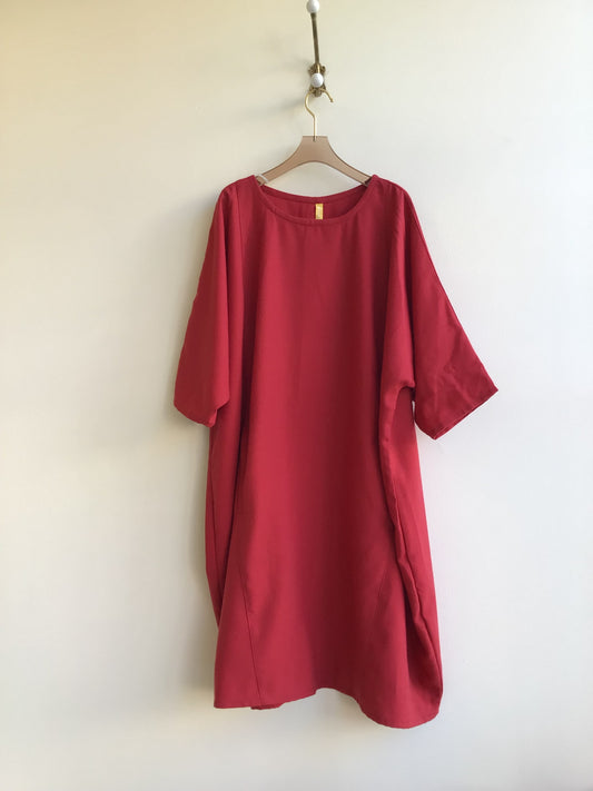 Woolen Gallery Dress in Cherry Red