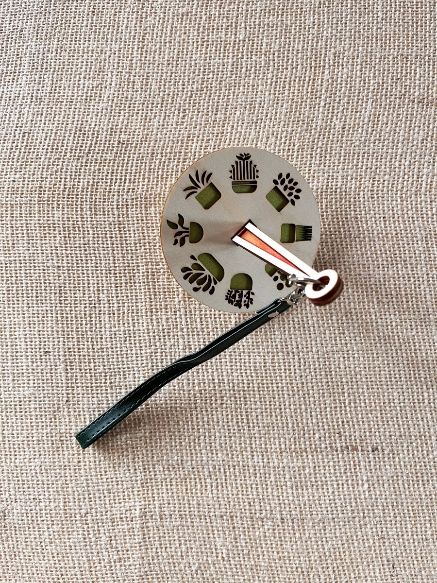 Wrist Yarn Holder - Made X Hudson