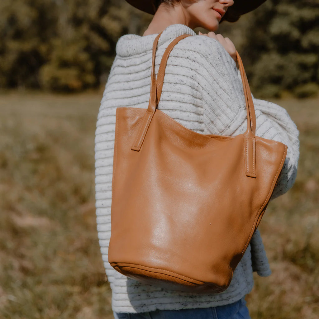 Waverly Leather Bucket Tote Bag (Multiple Colors) - Made X Hudson