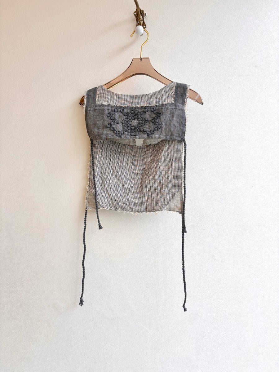 Hand Embroidered Chester with Collar | Grey Linen - Made X Hudson