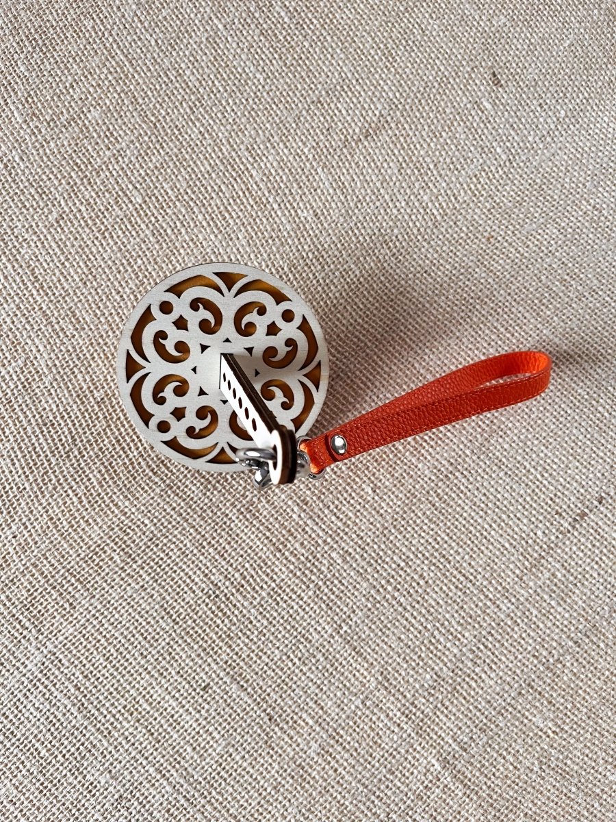 Wrist Yarn Holder - Made X Hudson