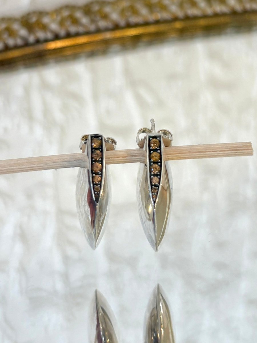 Nautilus Sterling Silver Earrings w/ Sapphire - Made X Hudson