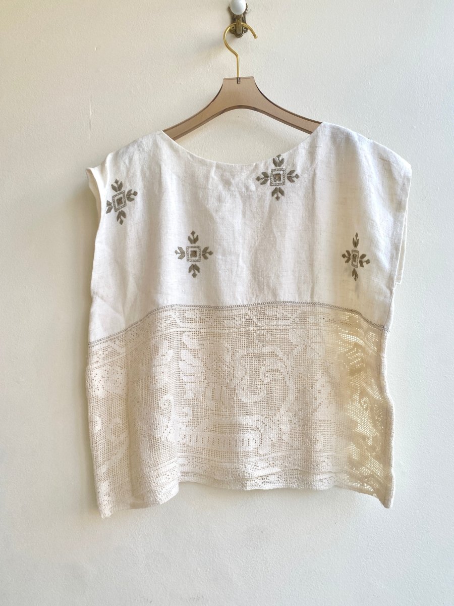 Embroidered 4 Point Star Linen & Crochet Box Top - Made X Hudson