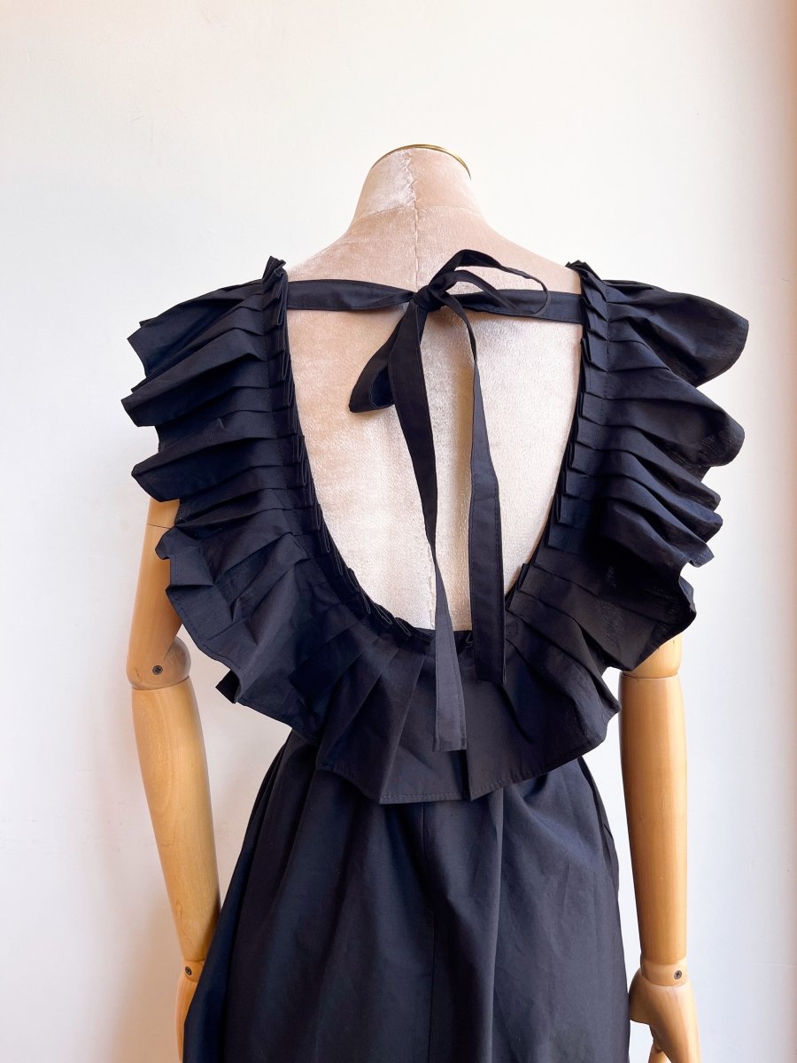 Black Sleeveless Keyhole Back Ruffle Dress w/ Belt - Made X Hudson