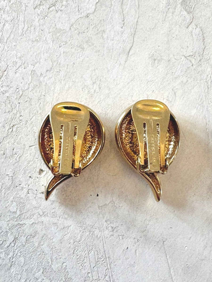Gold Tone Teardrop Clip On Earrings (Vintage) - Made X Hudson