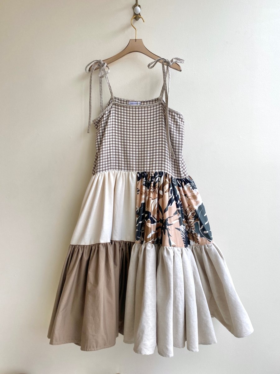 Gingham Tropical Print Adjustable Strap Patchwork Tiered Dress - Made X Hudson