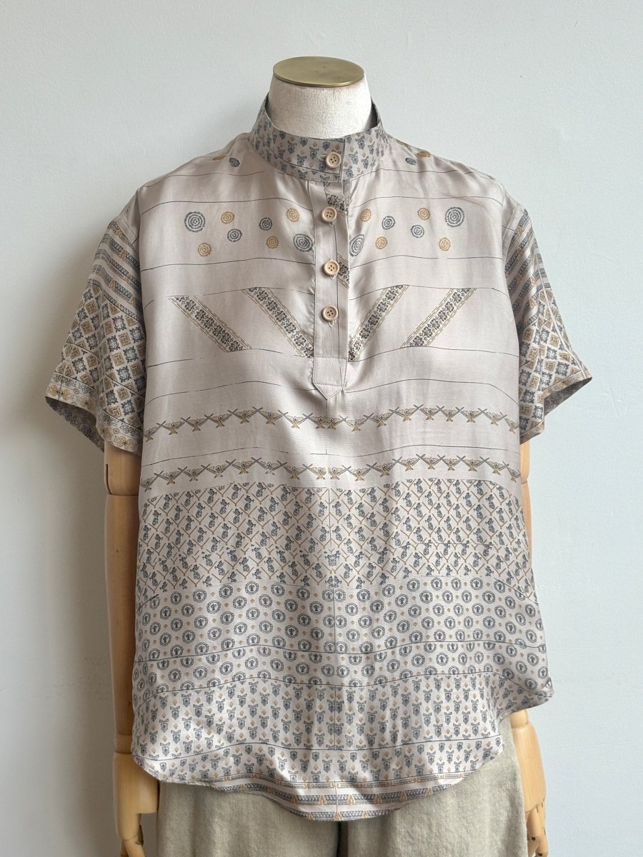 Short Sleeve Popover Shirt in Taupe Multiprint - Made X Hudson