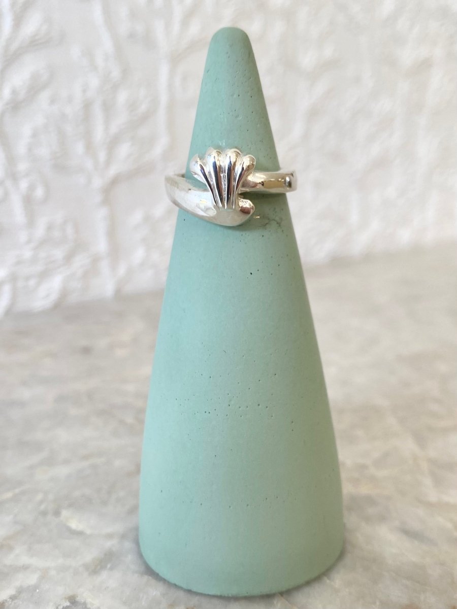 Sterling Silver Seashell Croissant Ring – Made X Hudson