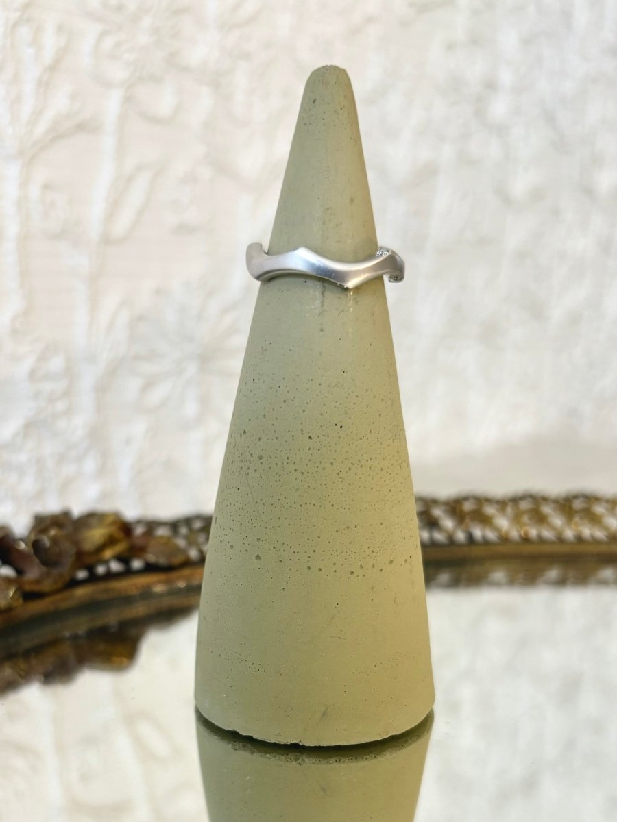 Willow 18K White Gold Ring w/ .2CT Diamonds - Made X Hudson