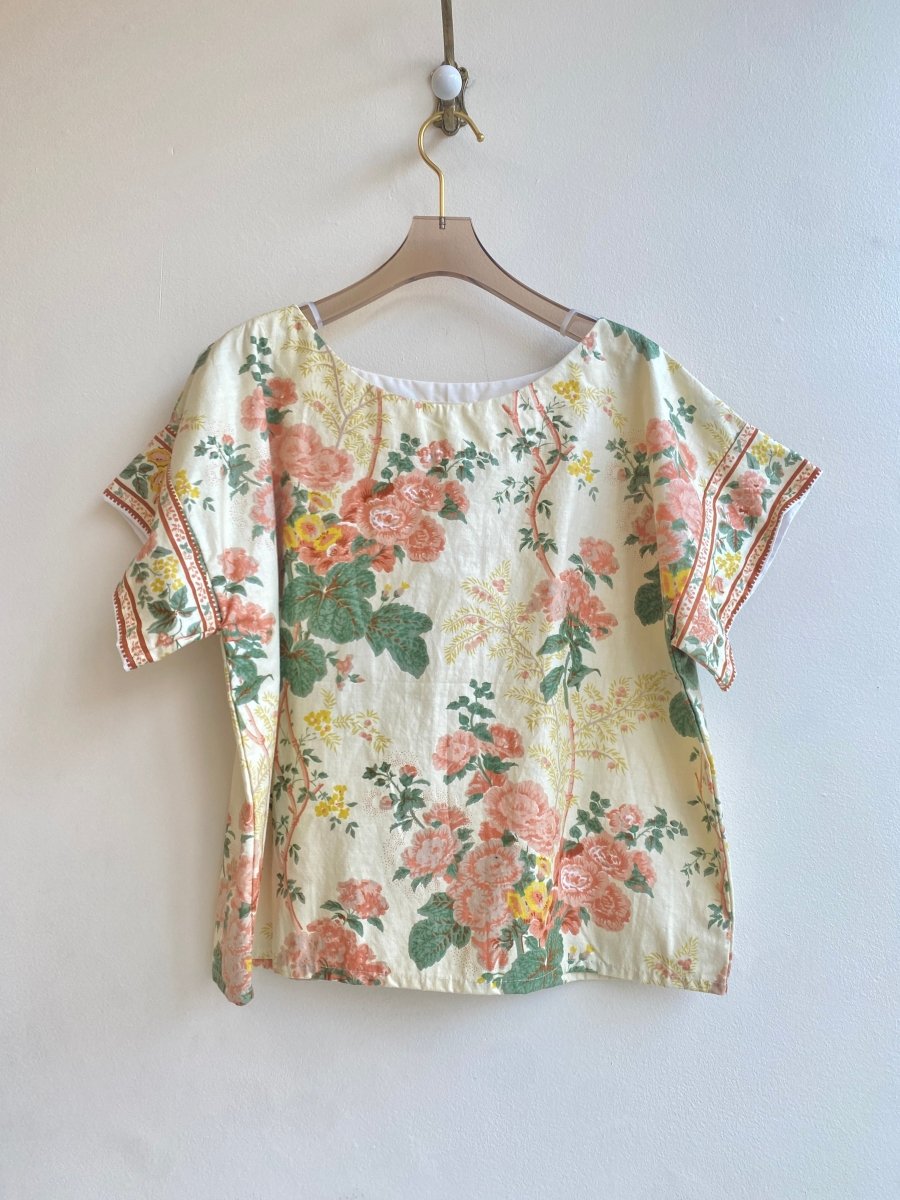 Peaches & Cream Floral Daisy Box Top w/ Cap Sleeve - Made X Hudson