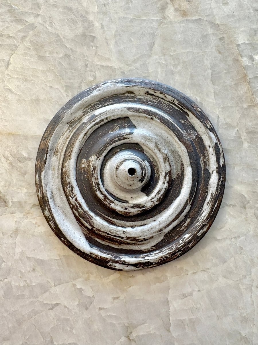 Dark Clay & Swirl Cream Incense Holder w/ No Lip - Made X Hudson
