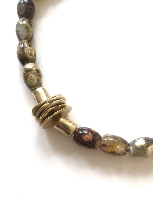 COLLANA - TURTLE FIRE AGATE + BRASS BEADS