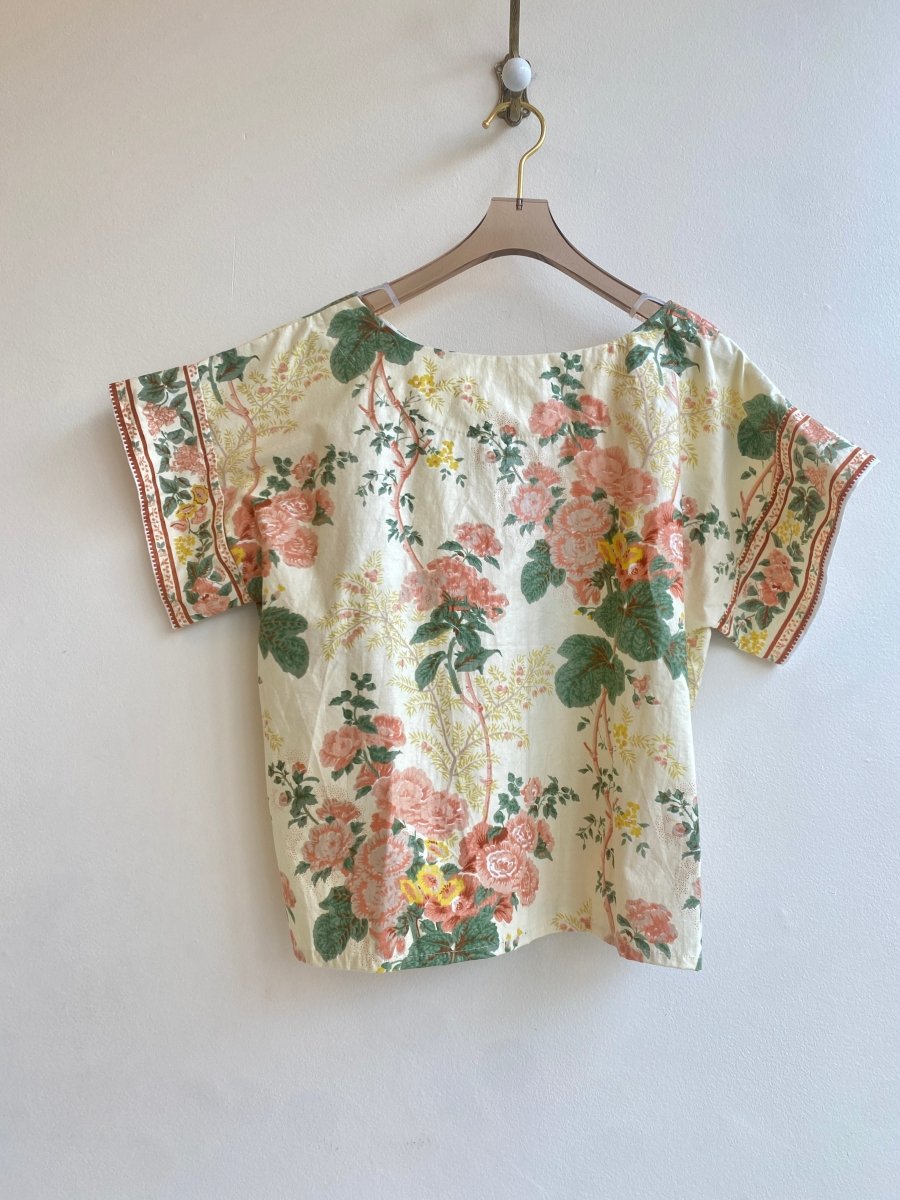 Peaches & Cream Floral Daisy Box Top w/ Cap Sleeve - Made X Hudson