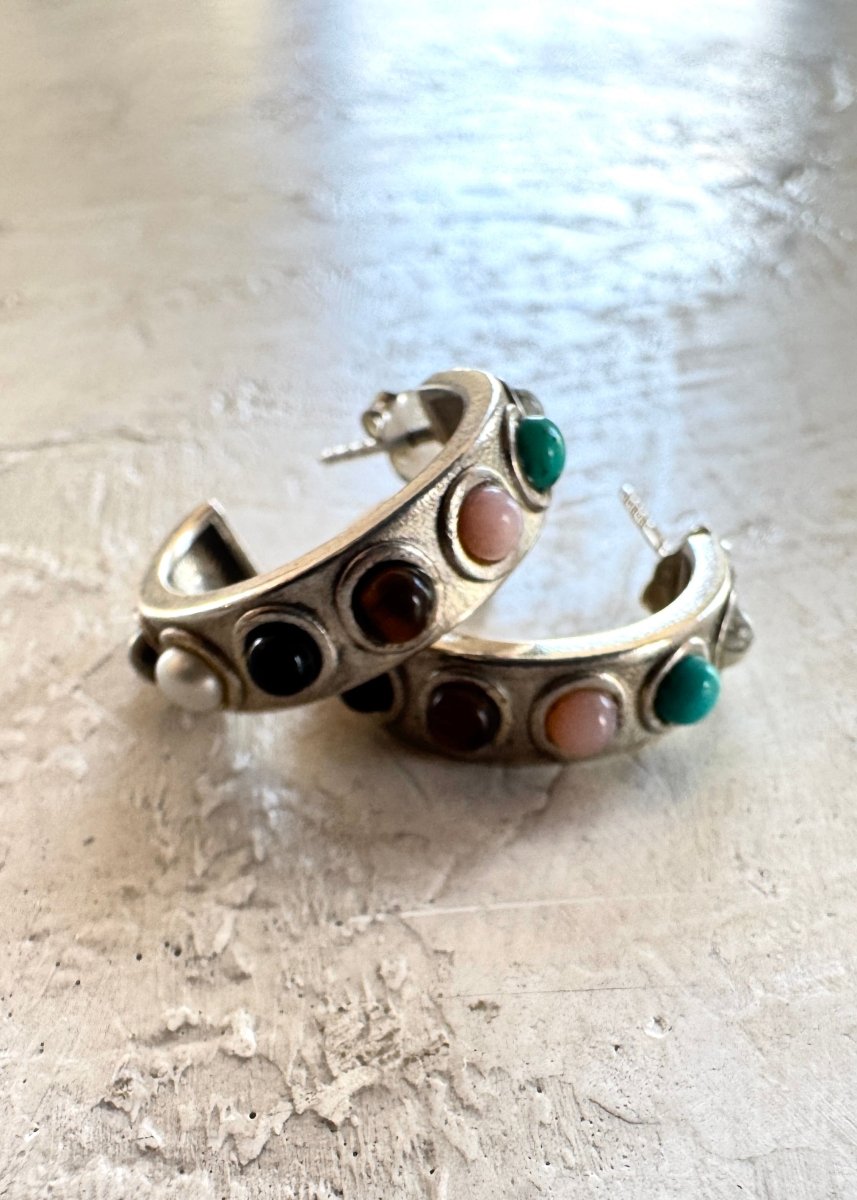 Delphi Hoop Multicolor Stones in Silver - Made X Hudson