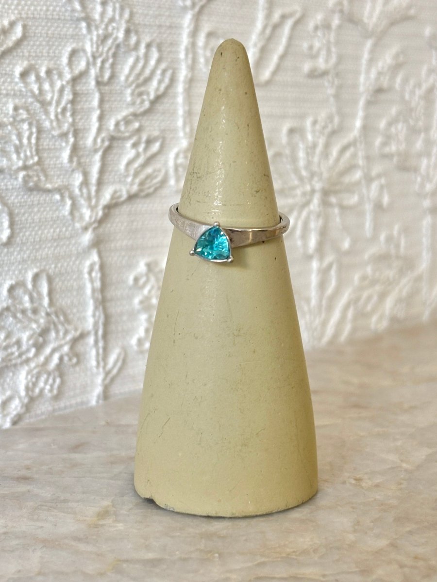 10k Gold Large Blue Stone Ring (Vintage) - Made X Hudson