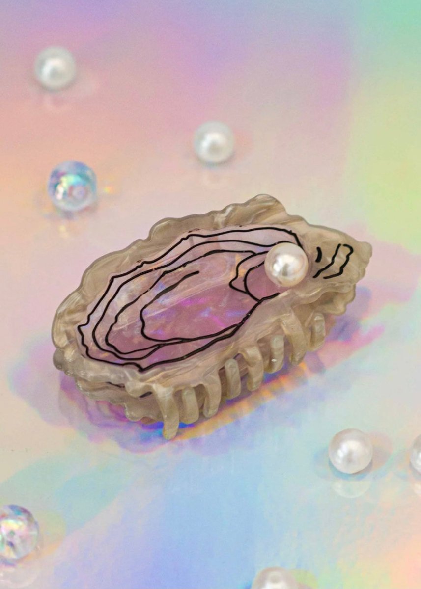 Oyster Hair Claw Clip - Made X Hudson