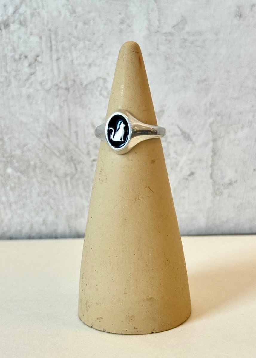 Bastet Signet Silver Ring - Made X Hudson