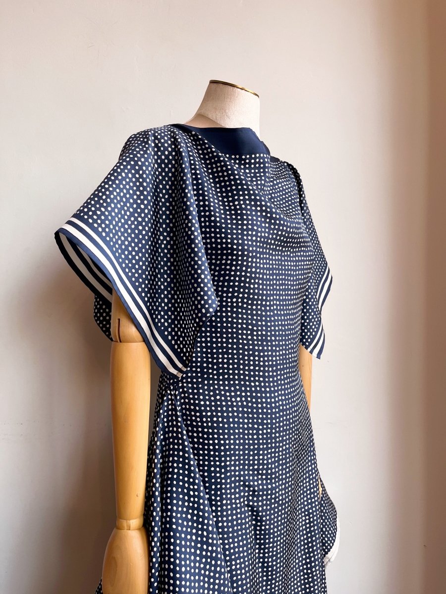Deco Dress Navy Dotted - Made X Hudson