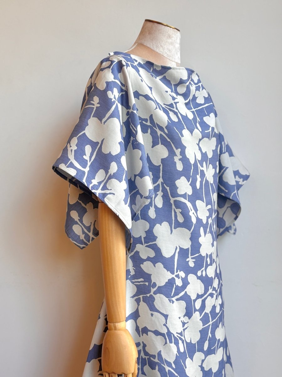 Deco Dress in White and Dusky Blue Floral Silhouette - Made X Hudson