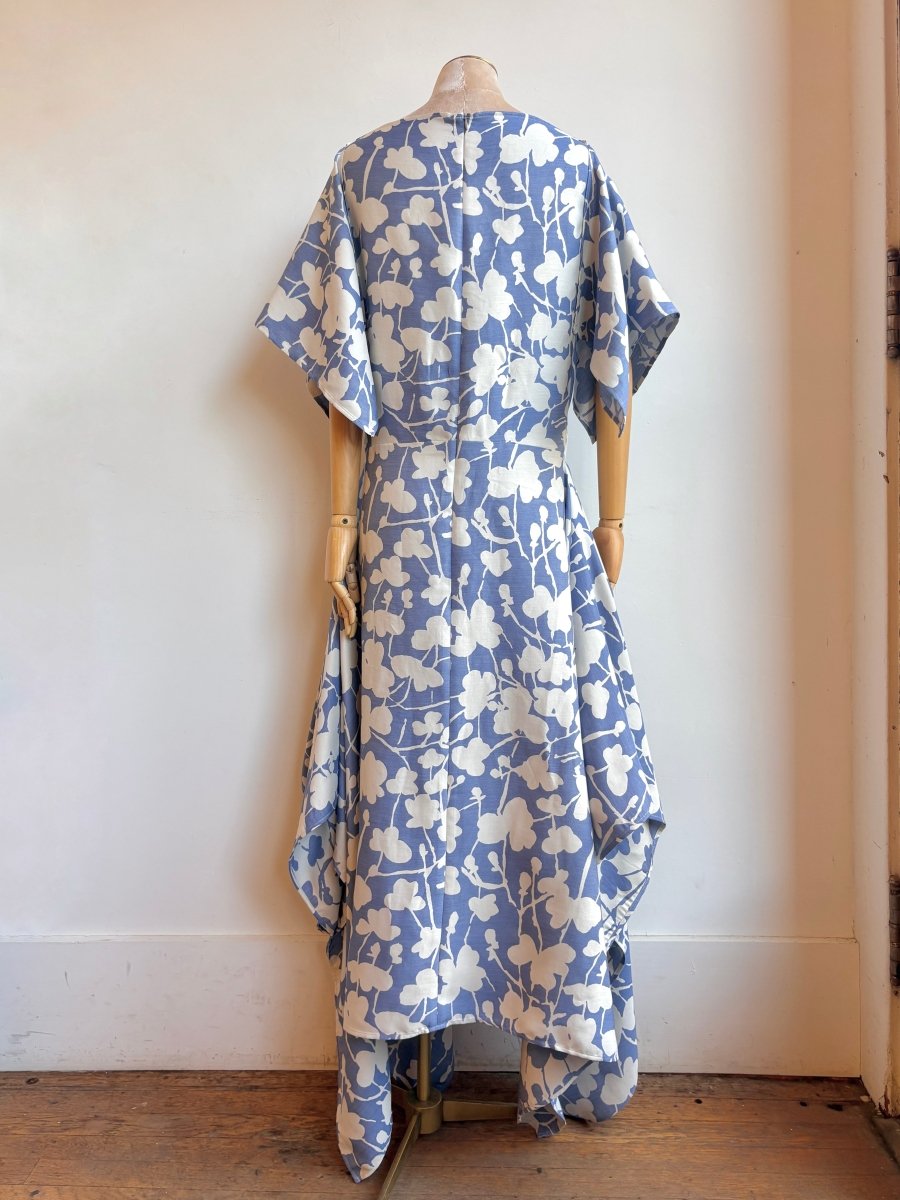 Deco Dress in White and Dusky Blue Floral Silhouette - Made X Hudson