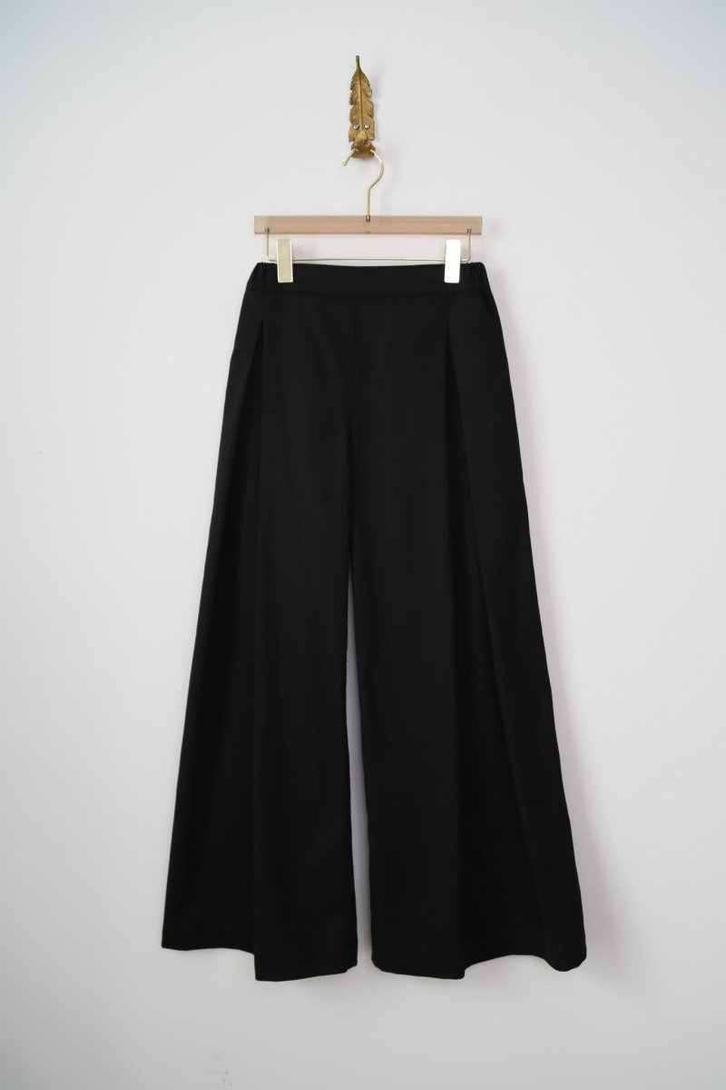 The Arlo Pant in Black Cotton Twill - Made X Hudson