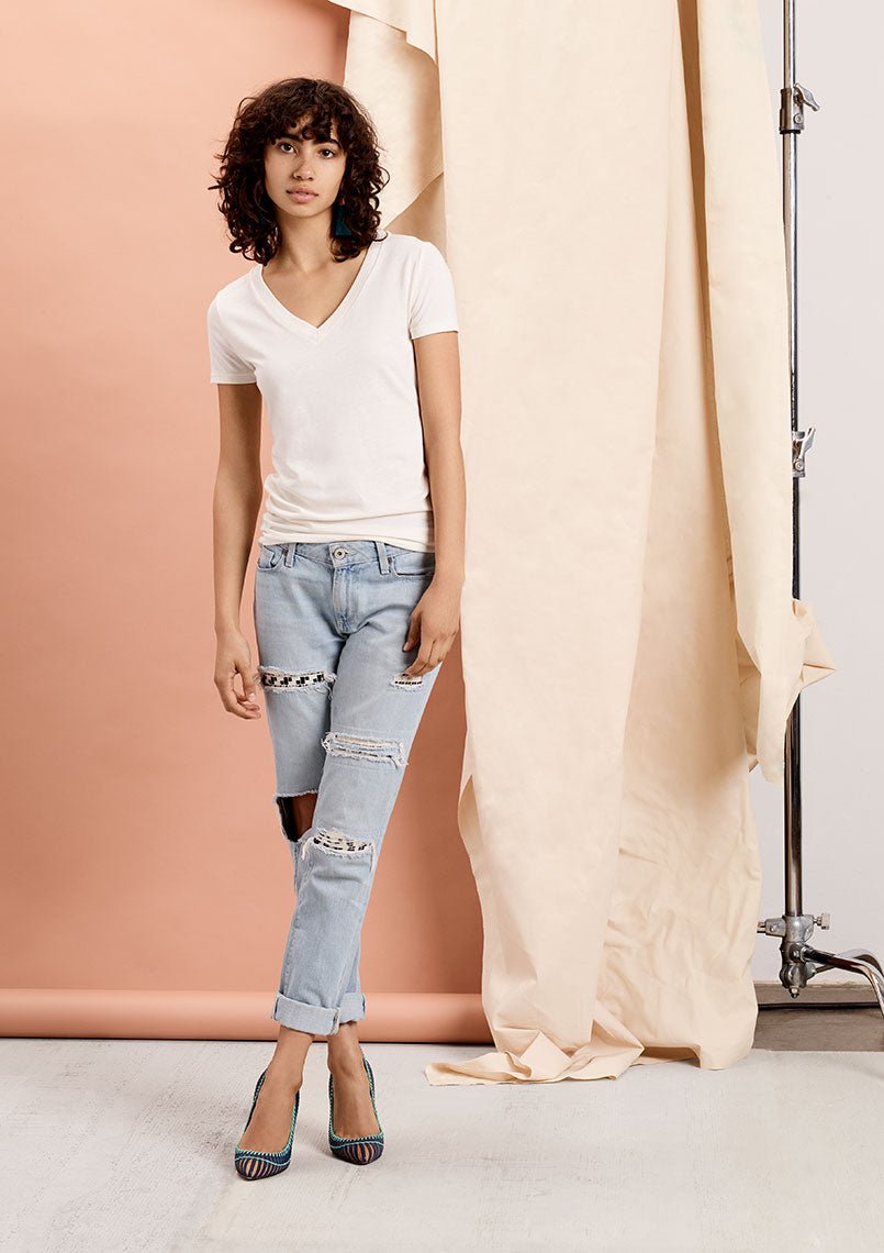 CELESTINO V - Neck T-Shirt - Made X Hudson
