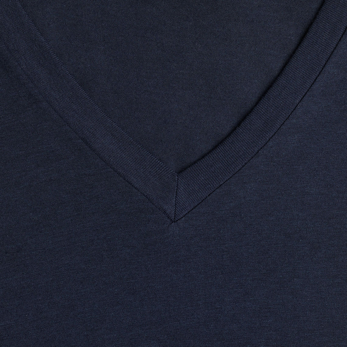 CELESTINO V - Neck T-Shirt - Made X Hudson