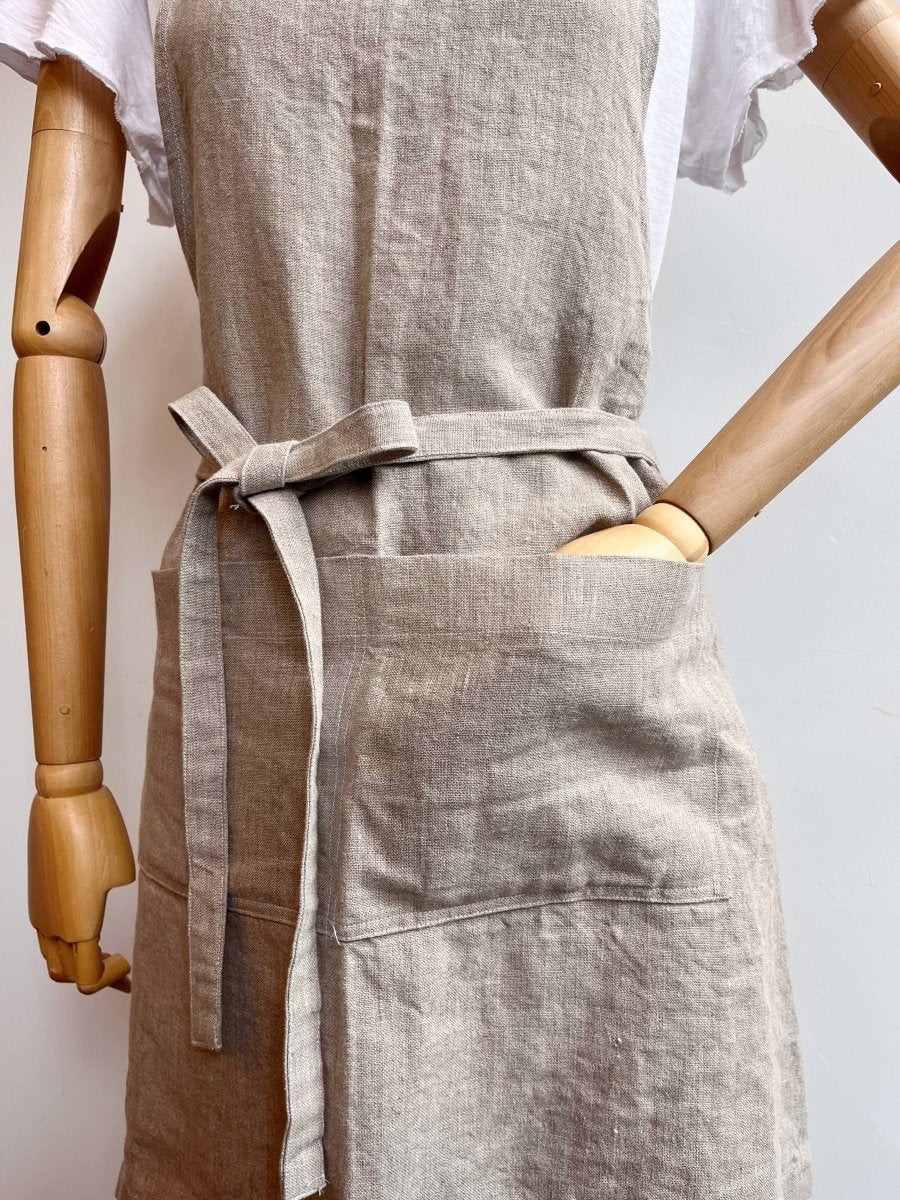 Classic Bib Apron w/ Patch Pockets in Natural Linen - Made X Hudson