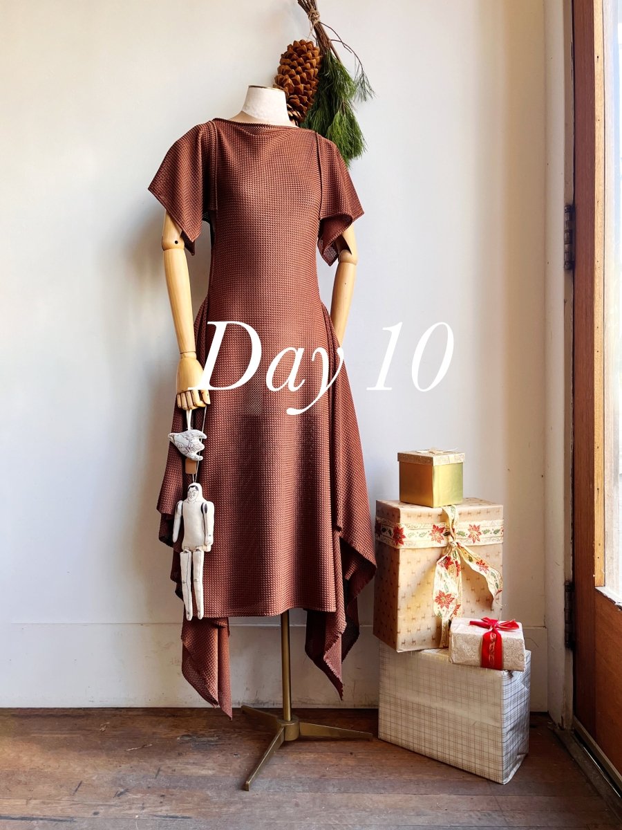 Deco Dress in Cocoa Textural Knit - Made X Hudson