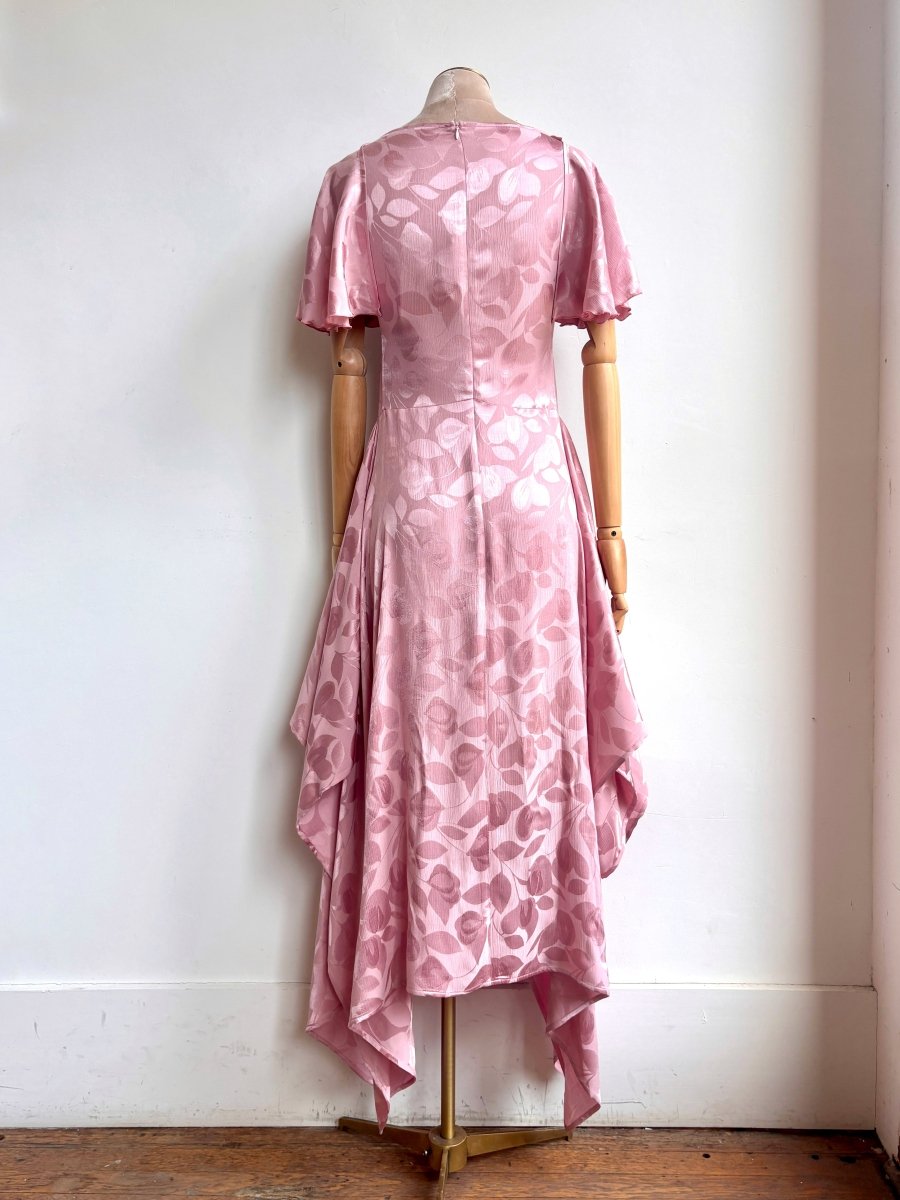 Deco Dress in Dusty Mauve Floral Silk Pattern - Made X Hudson